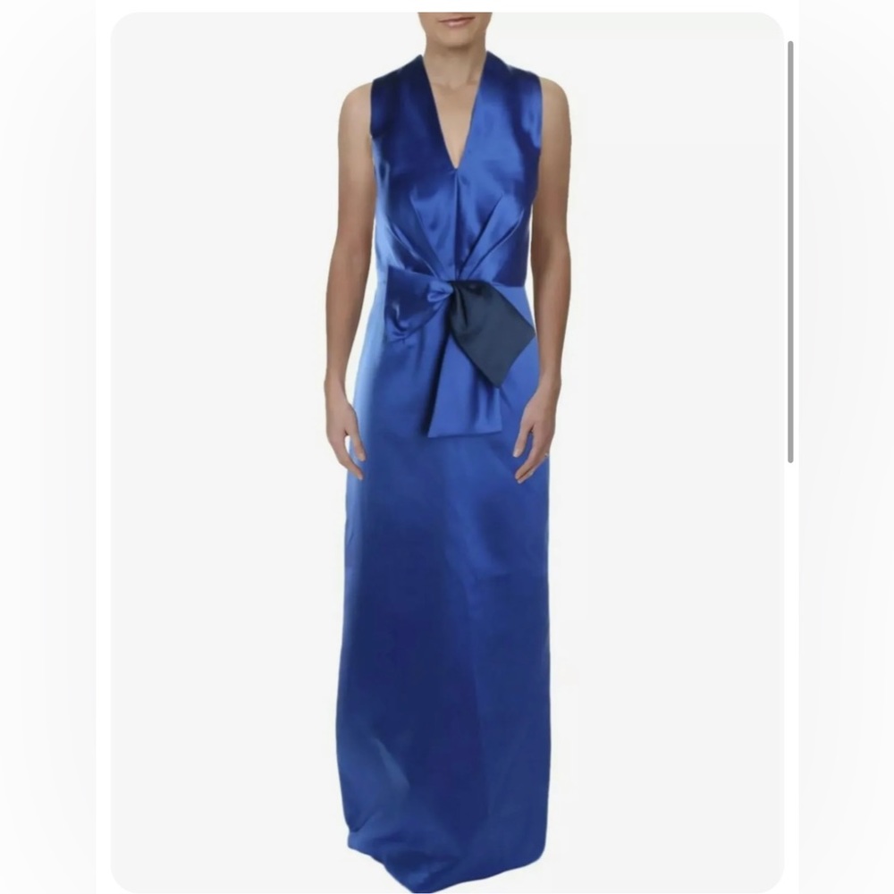 Formal blue dress! Beautiful bow detail. Size 8, NWT